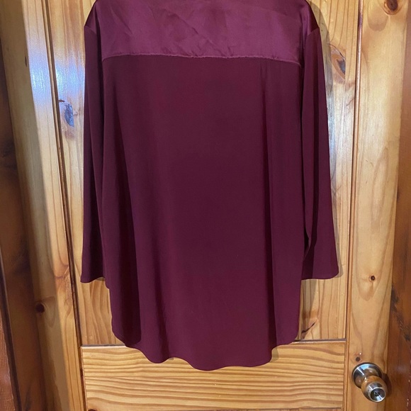 Cato Top - Picture 3 of 5